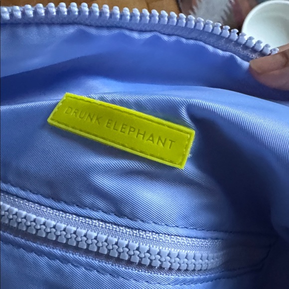 Drunk Elephant Trunk 9.0 duffel bag - Picture 6 of 11